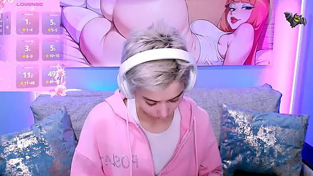 SophieAsh online show from 11/20/25, 08:04