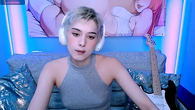 SophieAsh online show from 11/23/25, 03:00