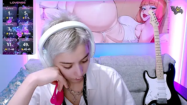 SophieAsh online show from 11/04/25, 02:10