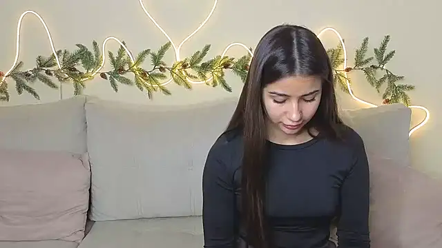 Snapshot of KathrynBrooks chatting on 12/19/25, 04:53 KathrynBrooks online show from 12/19/25, 04:53