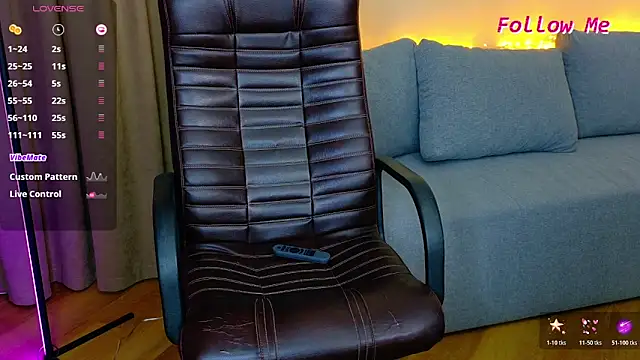 LightKisss online show from 12/04/25, 11:31