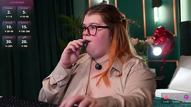 Mia Ray online show from 02/10/26, 05:34