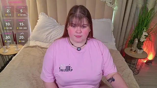 Snapshot of Mia_Ray chatting on 04/17/26, 05:27 Mia Ray online show from 04/17/26, 05:27