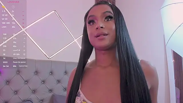 Anyeliin miller online show from 02/24/26, 12:39