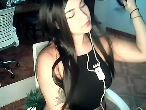 FallsForHerSmile online show from 02/25/26, 03:18