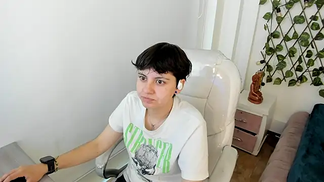 Nathaly ds online show from 11/24/25, 07:25