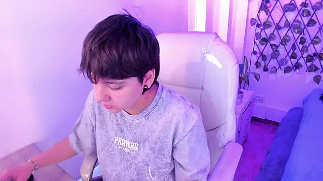 Nathaly ds online show from 04/07/26, 08:32