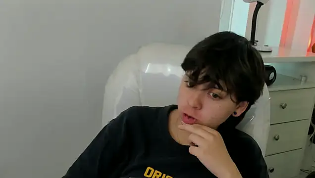 Snapshot of Nathaly_ds chatting on 06/16/26, 04:18 Nathaly ds online show from 06/16/26, 04:18