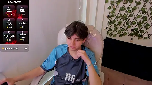 Nathaly ds online show from 10/22/25, 07:35