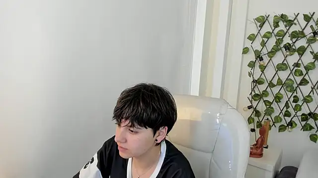 Nathaly ds online show from 11/26/25, 06:41