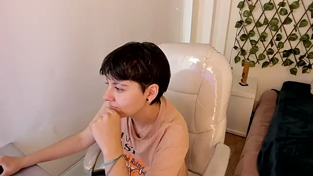 Nathaly ds online show from 11/11/25, 07:08