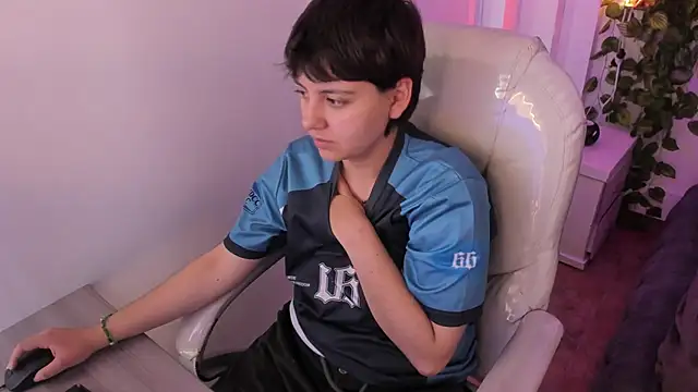 Nathaly ds online show from 04/14/26, 07:19