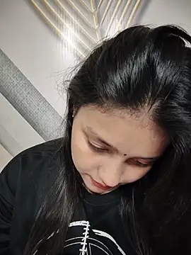 Snapshot of Dipali143143 chatting on 06/18/26, 02:33 Dipali143143 online show from 06/18/26, 02:33