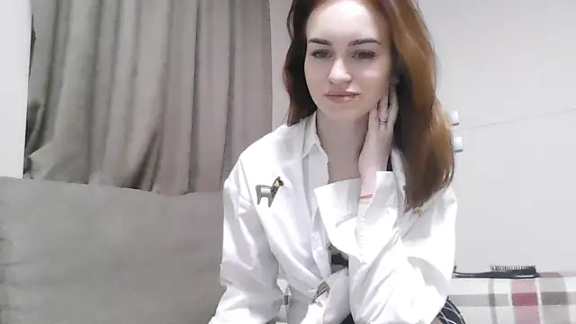 Requellia online show from 12/15/25, 12:05