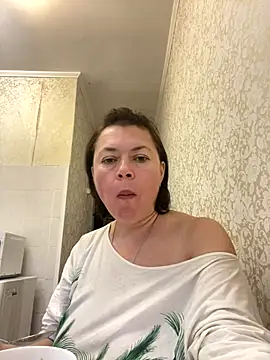 Kiravix online show from 11/21/25, 11:53