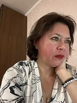 Kiravix online show from 11/30/25, 07:25