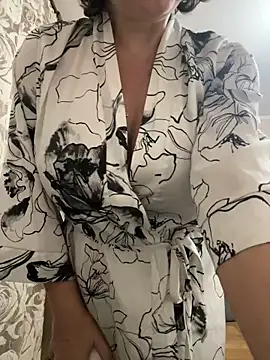 Kiravix online show from 11/27/25, 08:20