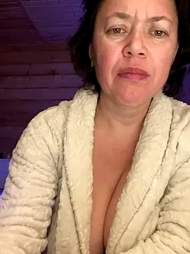 Kiravix online show from 12/21/25, 09:15