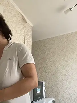 Kiravix online show from 10/18/25, 05:31