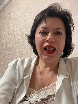 Kiravix online show from 12/18/25, 08:01