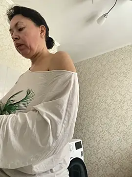 Kiravix online show from 02/23/26, 08:37