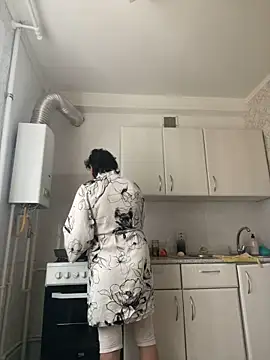 Kiravix online show from 11/05/25, 06:38