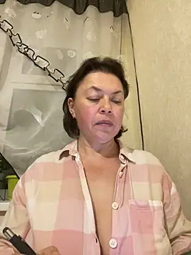 Kiravix online show from 09/29/25, 10:04