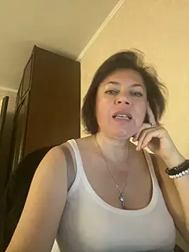 Kiravix online show from 10/03/25, 10:17