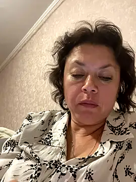 Kiravix online show from 10/17/25, 03:58