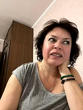 Kiravix online show from 10/24/25, 07:02