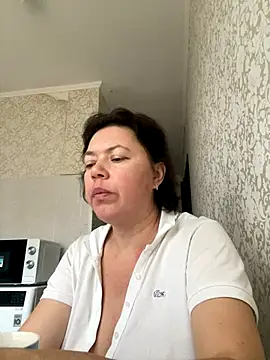 Kiravix online show from 10/21/25, 06:24