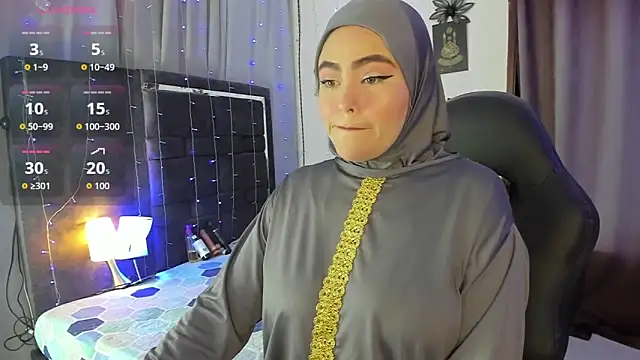 Snapshot of MarianFadel chatting on 11/21/25, 12:37 MarianFadel online show from 11/21/25, 12:37