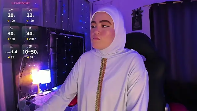 Snapshot of MarianFadel chatting on 11/05/25, 12:41 MarianFadel online show from 11/05/25, 12:41