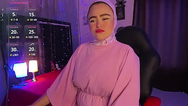 Snapshot of MarianFadel chatting on 11/27/25, 12:38 MarianFadel online show from 11/27/25, 12:38