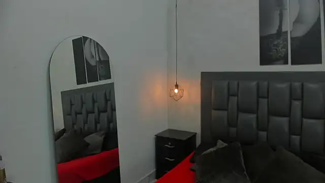 dakota roussee online show from 11/05/25, 12:30