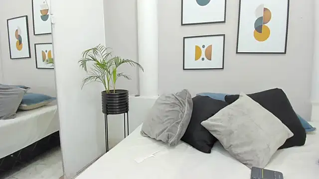 dakota roussee online show from 11/06/25, 12:31