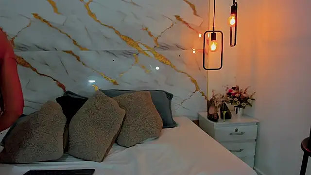 dakota roussee online show from 11/19/25, 05:24