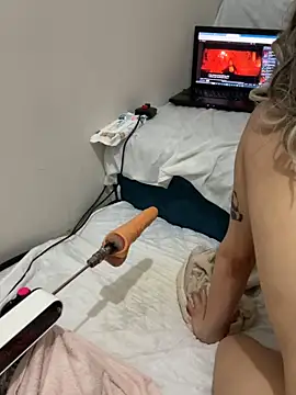 Ozge-SluttyScream69 online show from 03/30/26, 10:00