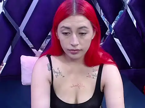 Melody Klum  online show from 10/10/25, 01:56