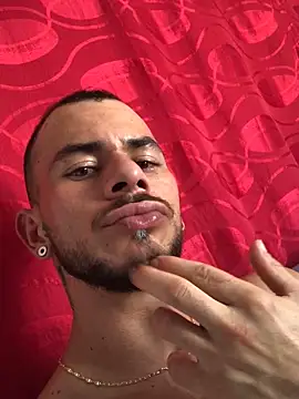 Snapshot of dylan_jacobx chatting on 02/28/26, 05:01 dylan jacobx online show from 02/28/26, 05:01