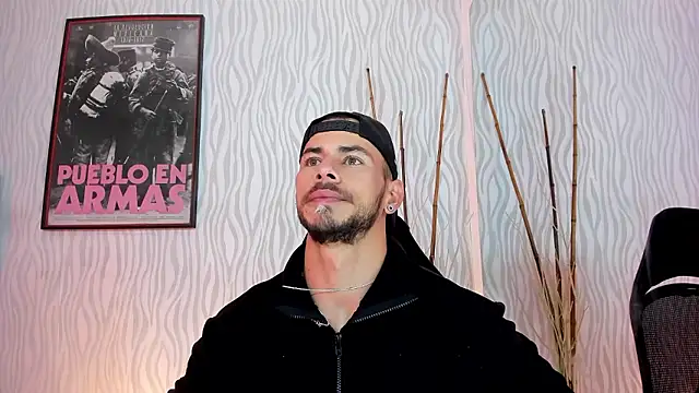 Snapshot of dylan_jacobx chatting on 01/16/26, 03:32 dylan jacobx online show from 01/16/26, 03:32