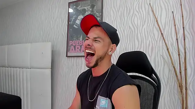 Snapshot of dylan_jacobx chatting on 02/03/26, 03:37 dylan jacobx online show from 02/03/26, 03:37