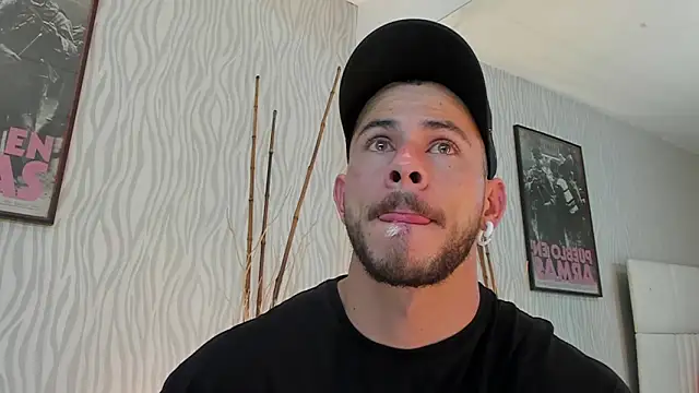 dylan jacobx online show from 06/17/26, 03:17