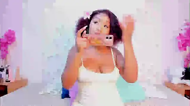 Snapshot of Emmadancer chatting on 09/17/25, 08:00 Emmadancer online show from 09/17/25, 08:00