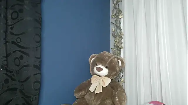 lishainparis18 online show from 02/08/26, 02:04