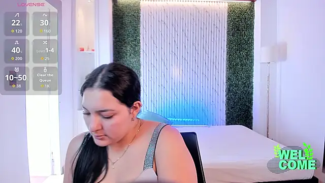 Snapshot of sofiacaramel chatting on 11/22/25, 01:54 sofiacaramel online show from 11/22/25, 01:54