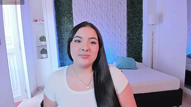 Snapshot of sofiacaramel chatting on 11/25/25, 04:29 sofiacaramel online show from 11/25/25, 04:29