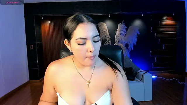 Snapshot of sofiacaramel chatting on 12/14/25, 11:49 sofiacaramel online show from 12/14/25, 11:49