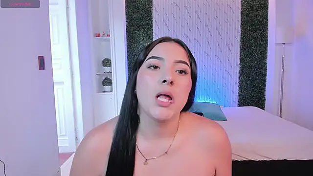 Snapshot of sofiacaramel chatting on 11/24/25, 04:18 sofiacaramel online show from 11/24/25, 04:18