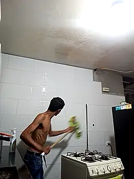 Bruno Hallss online show from 12/02/25, 08:21